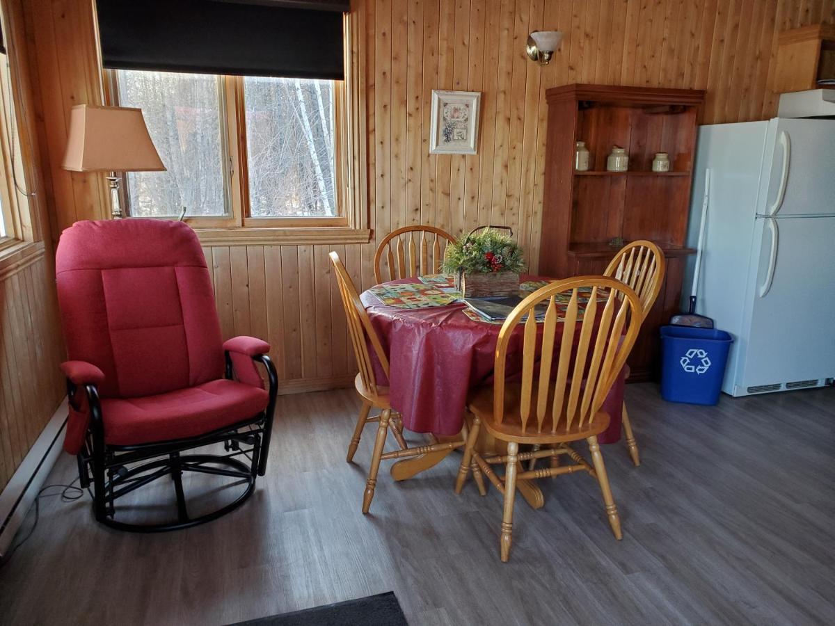 Chalets De L'Anse Ste Helene Maria Bagian luar foto